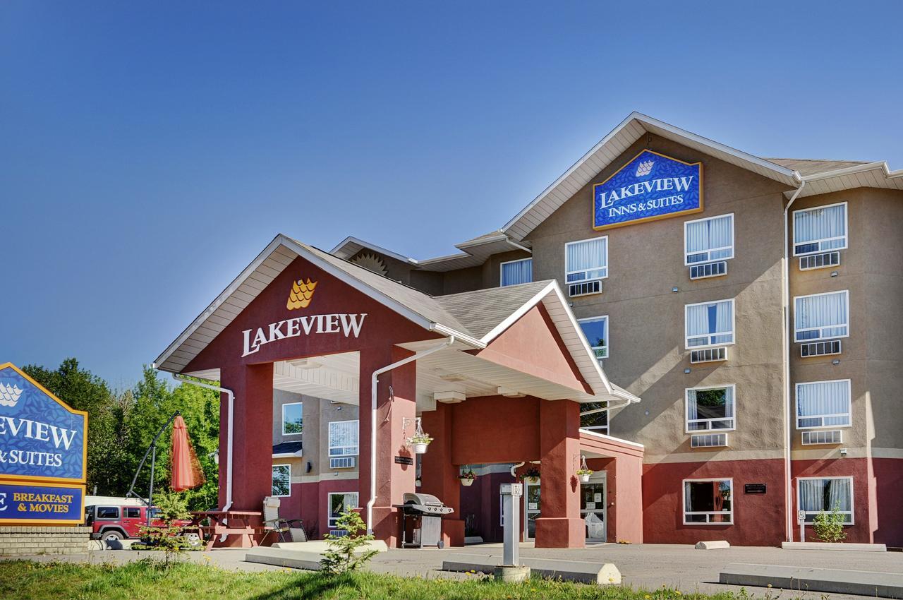 Lakeview Inns & Suites - Chetwynd Kültér fotó